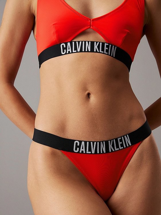 Módní Intense Power plavky - Spodní díl, Červená barva, 2025