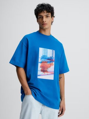 Calvin Klein Jeans – Motion Floral triko, Modrá barva