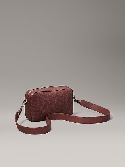 Módní CK Must crossbody, Hnědá barva, 2024