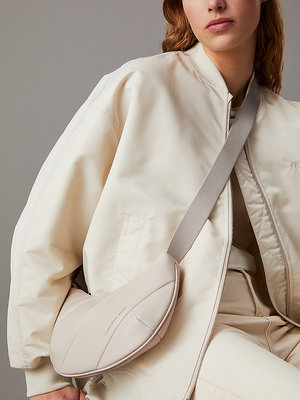 Quilted Crescent kabelka – Calvin Klein Jeans, Krémová barva Ženy