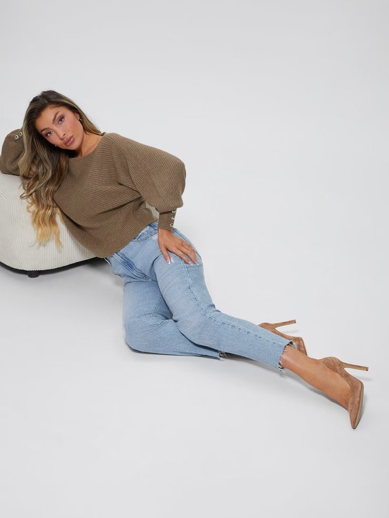 Hnědá barva, Isadora svetr