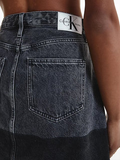 Černá barva, A-line utility sukně