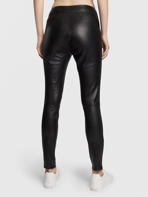 Essential kalhoty – Calvin Klein, Černá barva Ženy