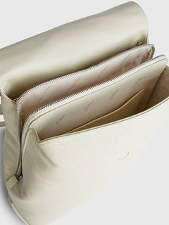 Logo Flap batoh Krémová barva Ženy