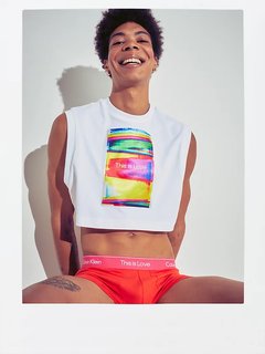 Červená barva, Pride boxery