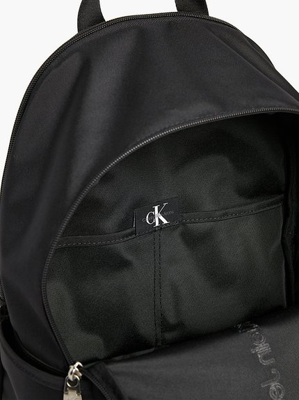 Módní K50K508882-BDS batoh, 2022