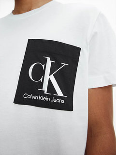 Bílá barva, Pocket triko