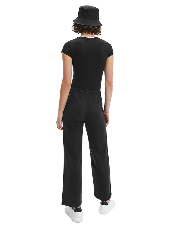 Módní Stacked triko, Černá barva, 2022