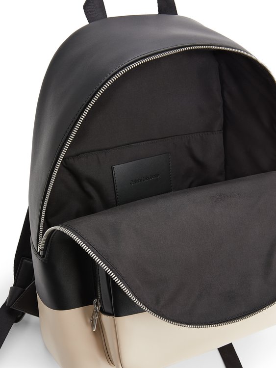 K60K609780-01R batoh Ženy