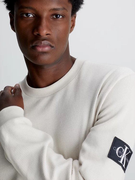 Módní Badge Waffle triko, Bílá barva, 2024