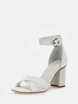 GUESS – Yancy sandály, Bílá, Šedá barva