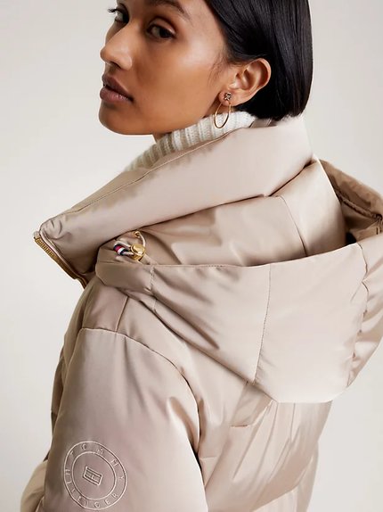 Módní Sateen Hooded bunda, Béžová barva, 2023