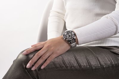 Guess – Queen hodinky, Stříbrná barva 1