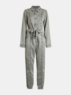 Guess – není fotka Neva overal