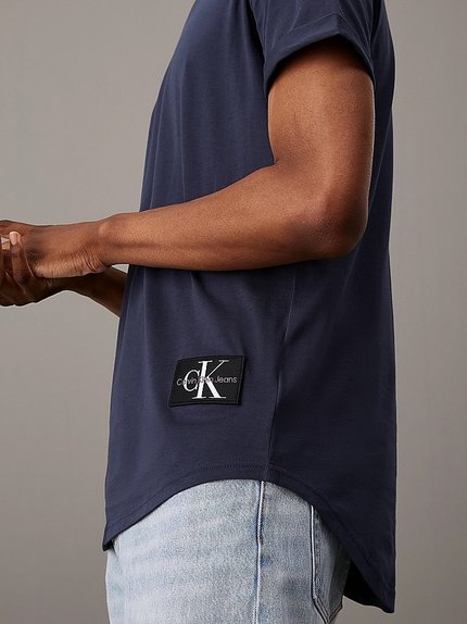 Módní Badge triko, Modrá barva, 2024