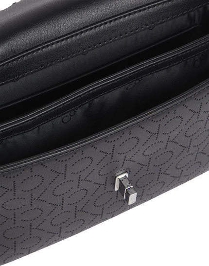 Módní K60K609396-BAX crossbody, 2022