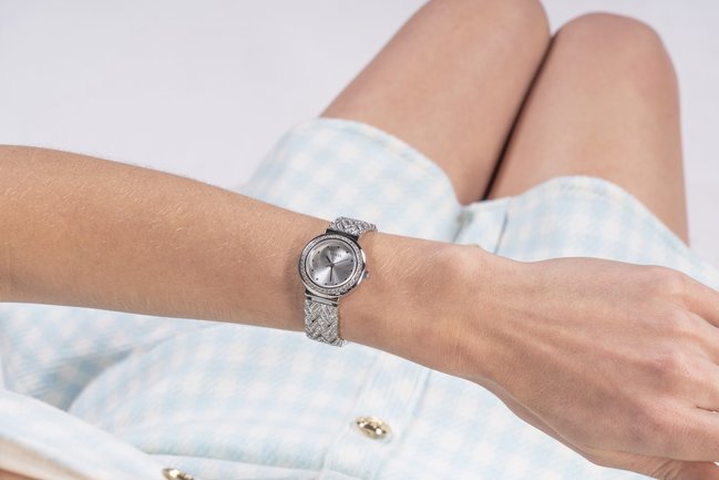 Treasure hodinky – Guess, Stříbrná barva Ženy 1