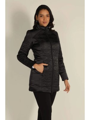 Guess – Marine bunda, Černá barva