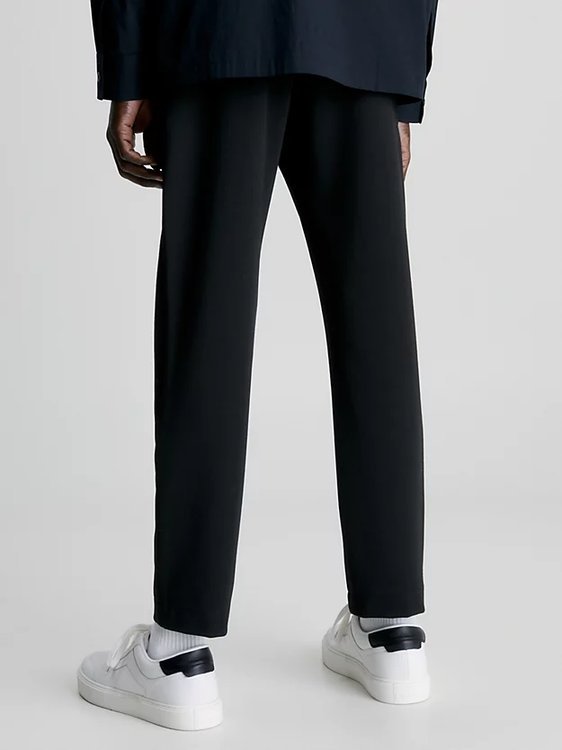 Comfort Tapered kalhoty – Calvin Klein, Černá barva Muži