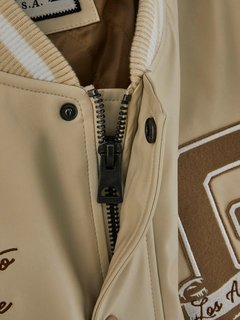 Béžová barva, Varsity bomber