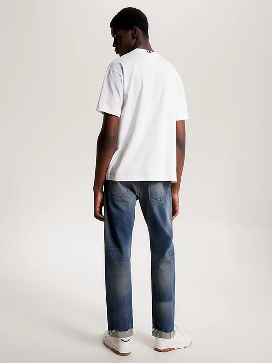 Módní Monotype Embro triko, Bílá barva, 2023