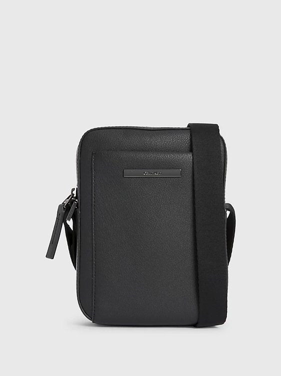 Calvin Klein Jeans – Modern Bar crossbody, Černá barva