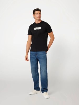 Metallic Deboss Logo triko – GUESS, Černá barva Muži