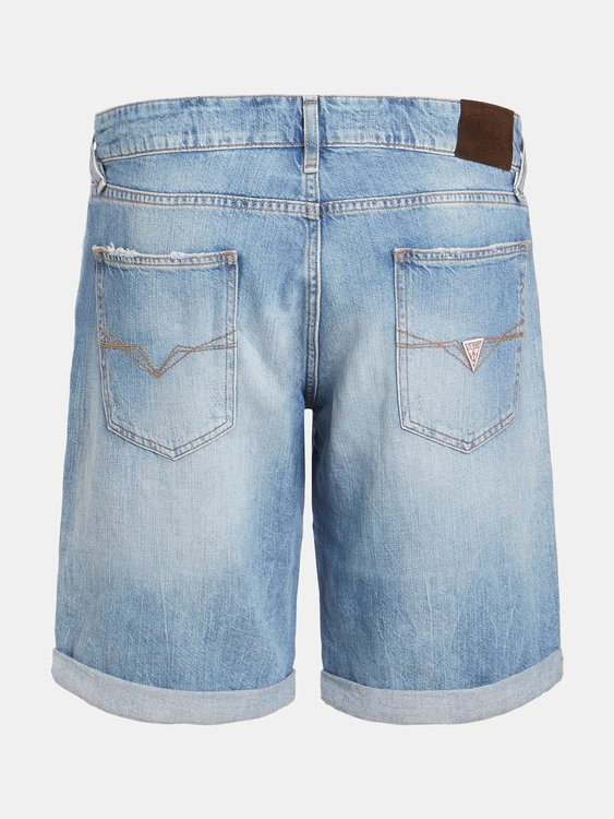 není fotka Sonny kraťasy