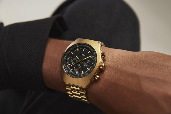 TIMEX, Zlatá barva Legacy hodinky