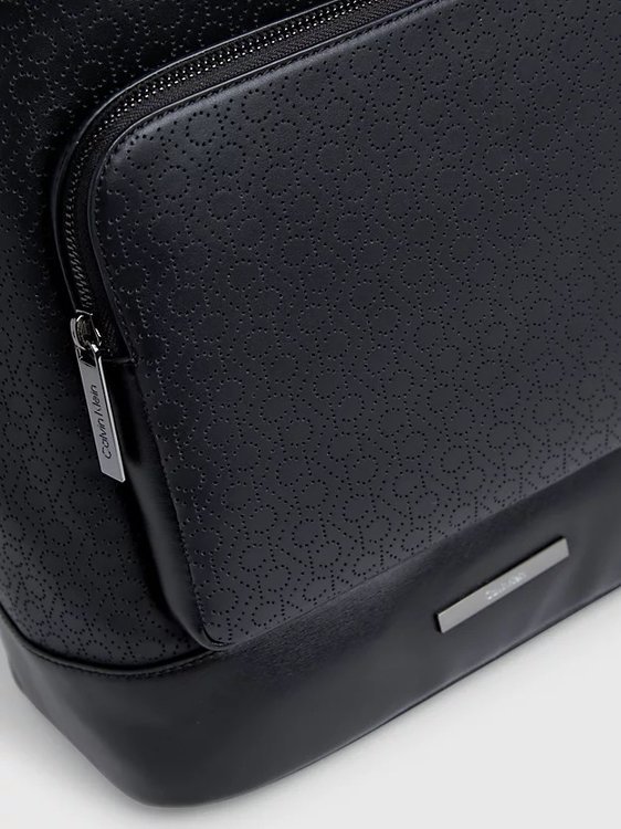 Módní Modern Bar batoh, Černá barva, 2024