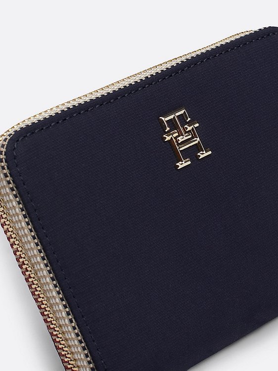 Módní Poppy Med malá peněženka, Modrá barva, 2024