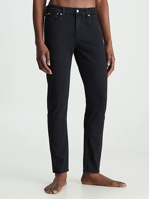 Calvin Klein Jeans – Slim Taper jeany, Černá barva