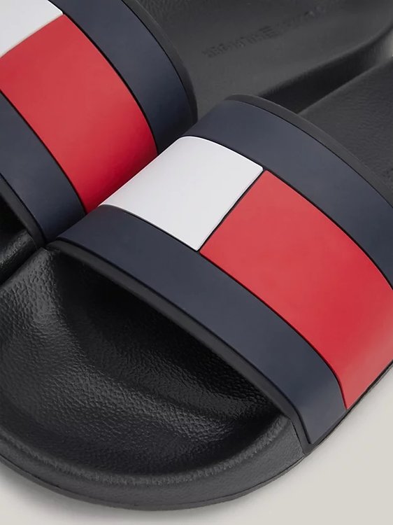 Černá barva, Rubber TH Flag Pool pantofle