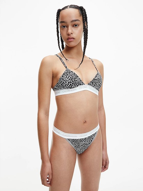 Módní 000QF5834E-5UL brazilky, 2022