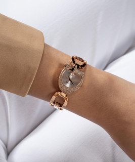 Růžové zlato barva, Gia hodinky