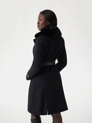 Amelia Double Breast Belt kabát – GUESS, Černá barva Ženy