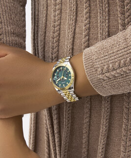 GW0936L3-TWO TONE HODINKY – GUESS Ženy 1