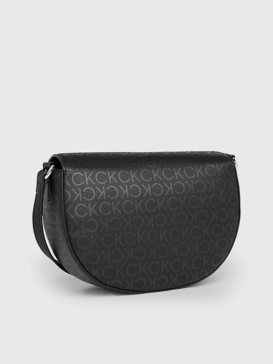 Módní CK Daily Saddle crossbody, Černá barva, 2024