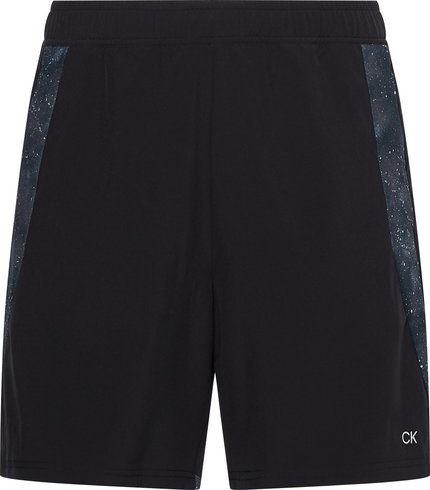 Černá barva, Wo šortky