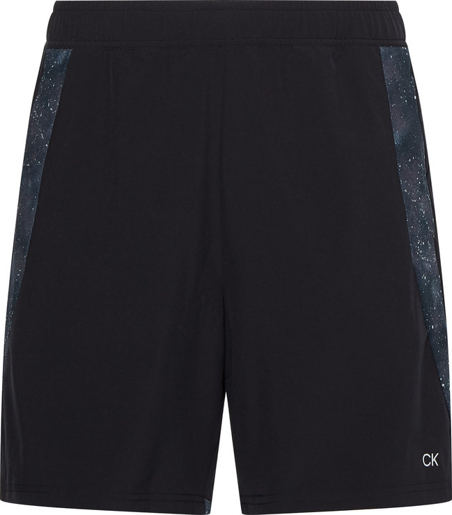 Černá barva, Wo šortky