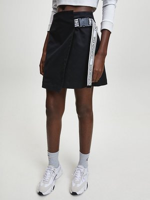 Calvin Klein Jeans – Sukně Buckle Logo Strap, Černá barva