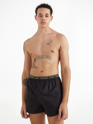 Calvin Klein Underwear 000NB3000A-20C trenky  SLIM 2PK