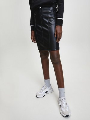 Calvin Klein Jeans – Sukně Faux Leather Stretch, Černá barva