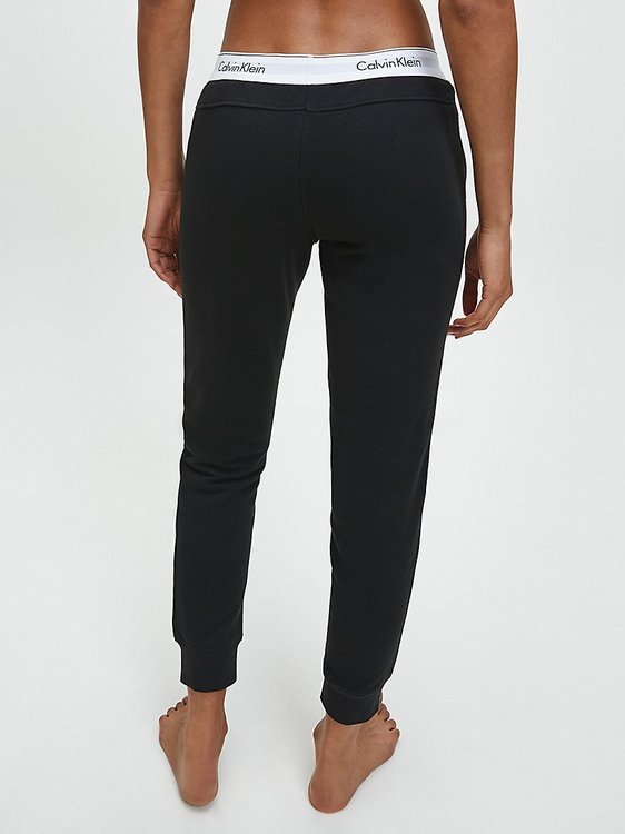 Módní Tepláky Modern Cotton, Černá barva, BASIC                                   