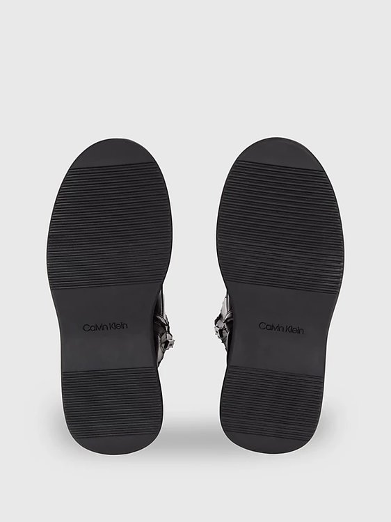 Černá barva, Pitched Combat kotníková obuv