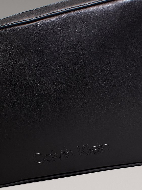 Luxusní Embossed Logo crossbody, Černá barva, OS