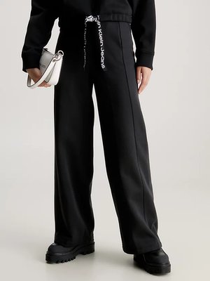 Calvin Klein Jeans – Tape Wide tepláky, Černá barva