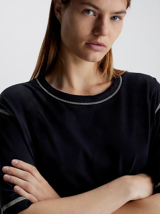 Módní Future Shift noční košile, Černá barva, 2023