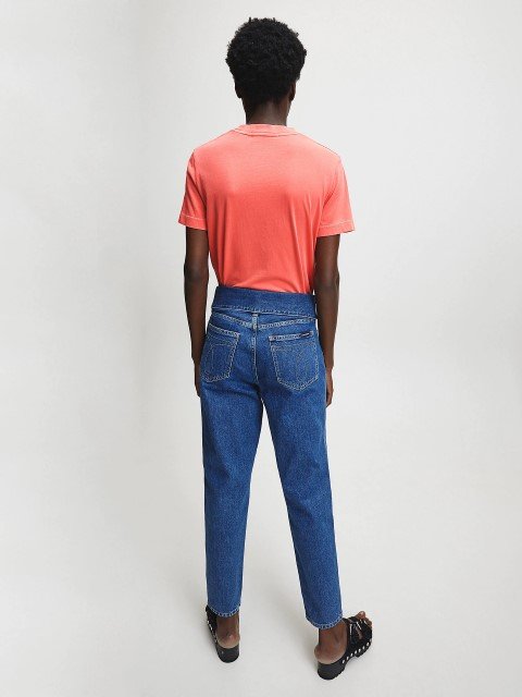 Calvin Klein Jeans, Oranžová barva Triko