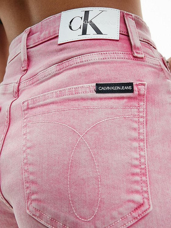 Luxusní J20J215906-1A4 šortky